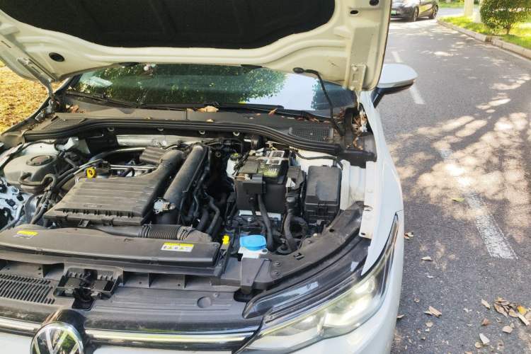Used Volkswagen Golf 2021 280TSI DSG Pro Engine Bay Left