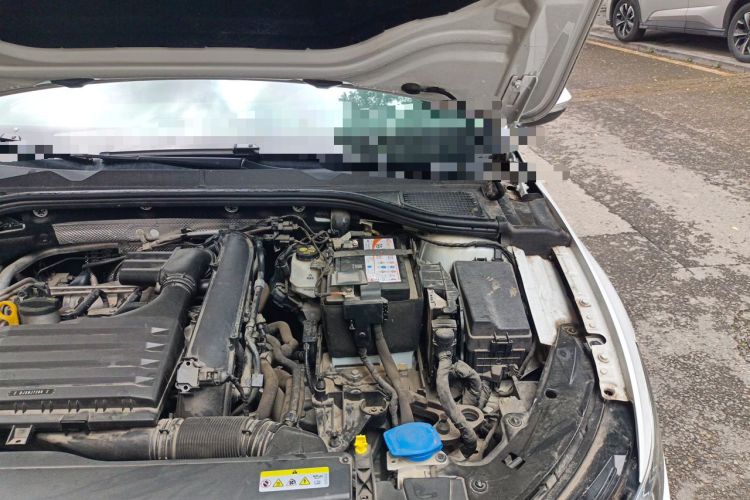Used Volkswagen Golf 2021 280TSI DSG Pro Engine Bay Left