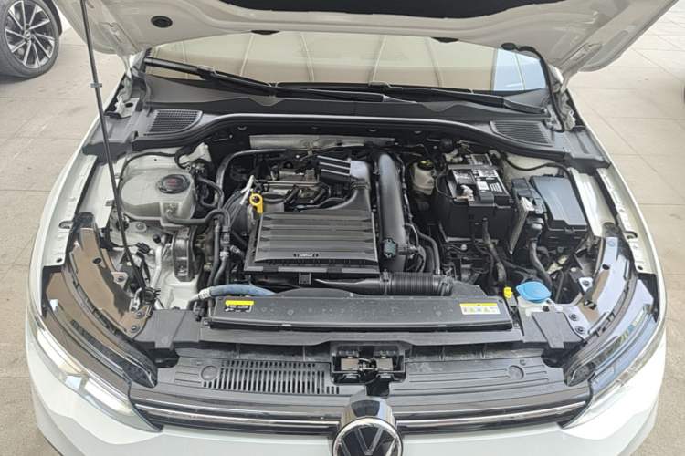Used Volkswagen Golf 2021 280TSI DSG 30th Anniversary Edition Engine Bay