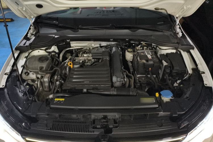 Used Volkswagen Golf 2021 280TSI DSG Pro Engine Bay