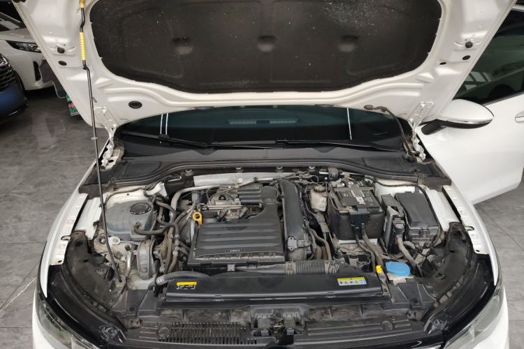 Used Volkswagen Golf 2021 280TSI DSG Pro Engine Bay
