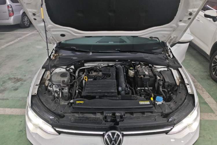 Used Volkswagen Golf 2021 280TSI DSG Pro Engine Bay