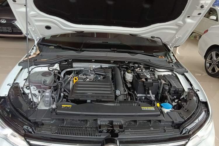 Used Volkswagen Golf 2021 280TSI DSG Pro Engine Bay