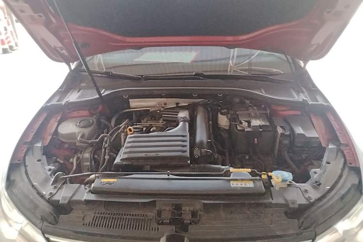 Used Volkswagen Golf 2021 280TSI DSG R-Line Engine Bay