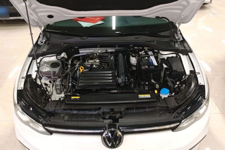 Used Volkswagen Golf 2021 280TSI DSG Pro Engine Bay