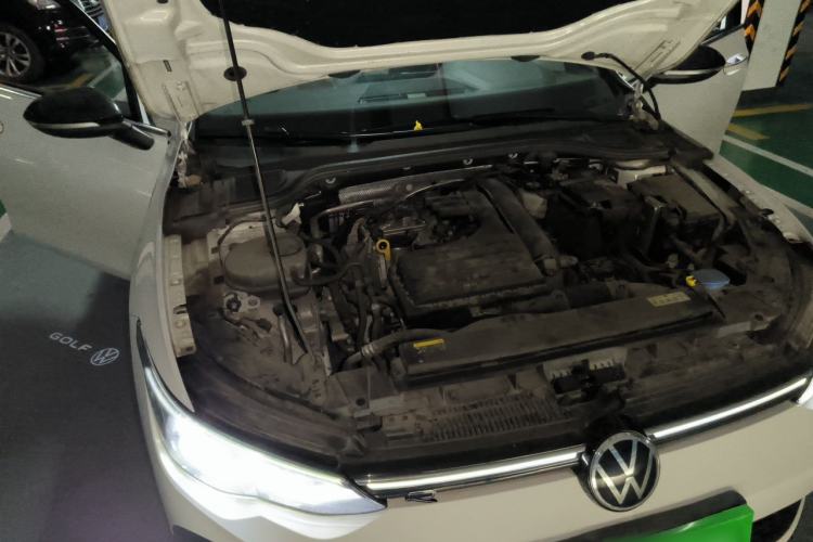 Used Volkswagen Golf 2021 280TSI DSG R-Line Engine Bay Right