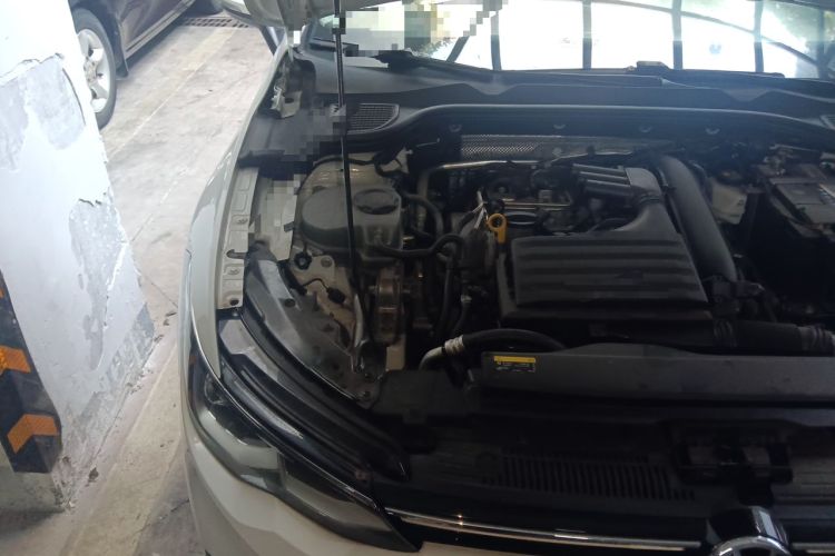 Used Volkswagen Golf 2021 280TSI DSG Pro Engine Bay Right