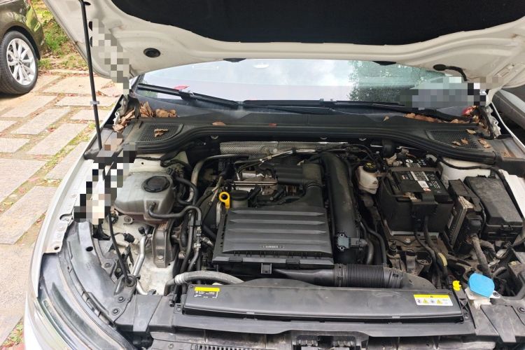 Used Volkswagen Golf 2021 280TSI DSG 30th Anniversary Edition Engine Bay Right