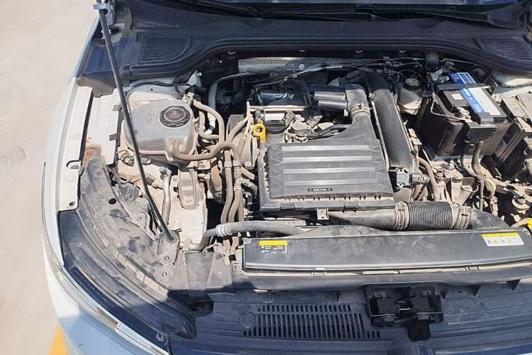 Used Volkswagen Golf 2021 280TSI DSG Pro Engine Bay Right