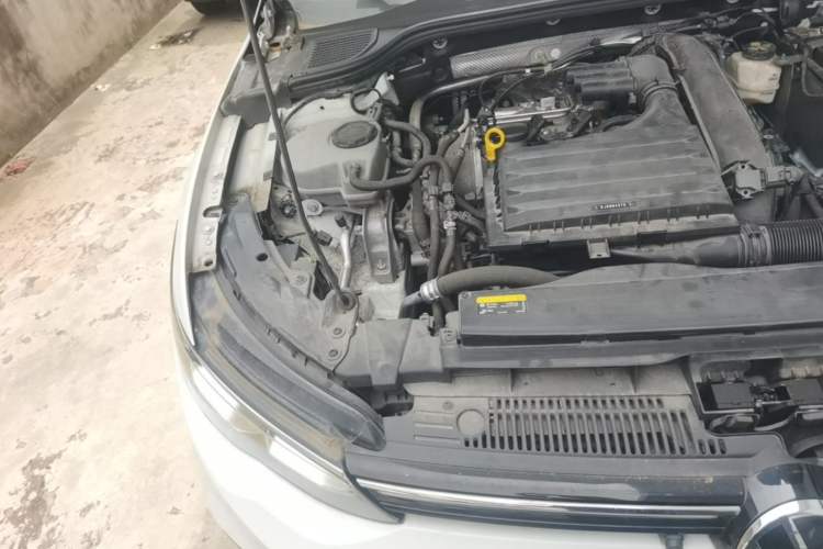Used Volkswagen Golf 2021 280TSI DSG Pro Engine Bay Right