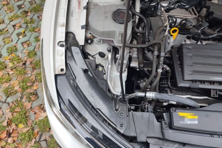 Used Volkswagen Golf 2021 280TSI DSG R-Line Engine Bay Right
