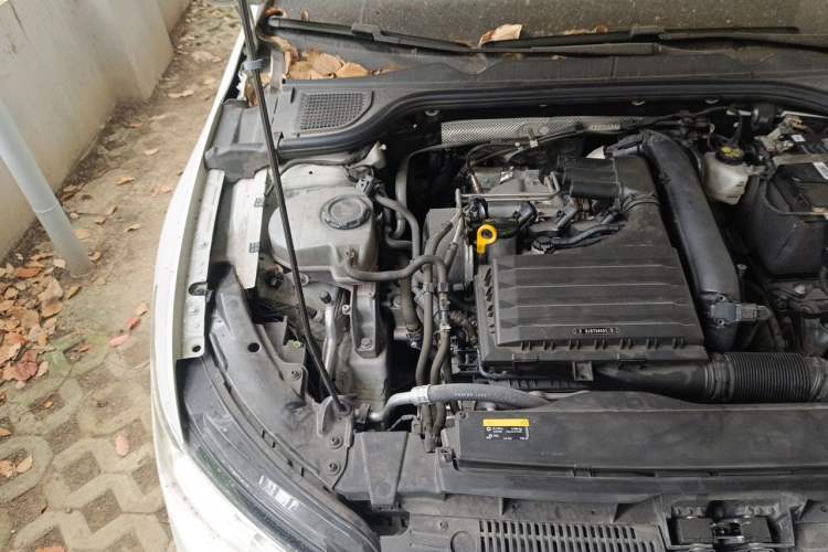 Used Volkswagen Golf 2021 280TSI DSG Pro Engine Bay Right