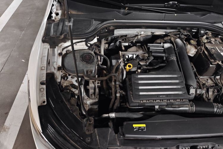 Used Volkswagen Golf 2021 280TSI DSG Pro Engine Bay Right