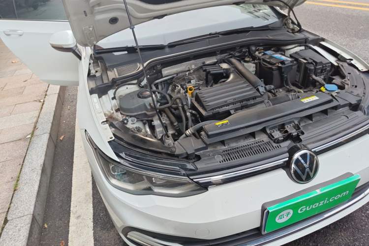 Used Volkswagen Golf 2021 280TSI DSG Pro Engine Bay Right