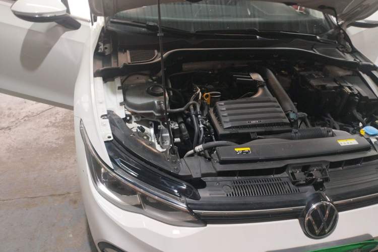 Used Volkswagen Golf 2021 280TSI DSG 30th Anniversary Edition Engine Bay Right