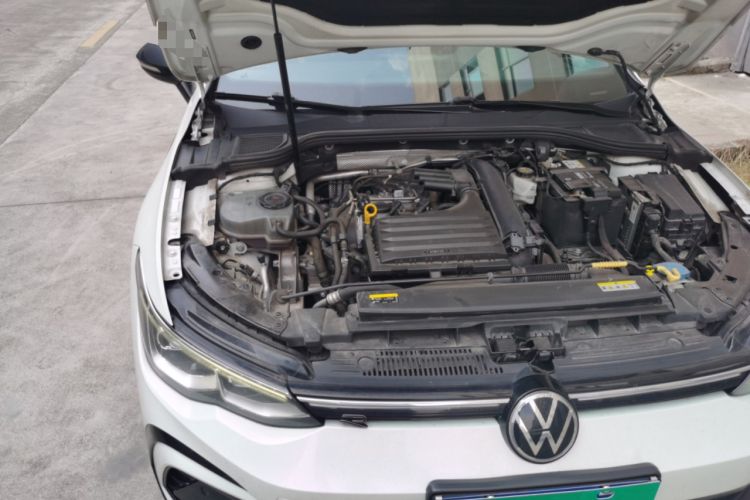 Used Volkswagen Golf 2021 280TSI DSG R-Line Engine Bay Right