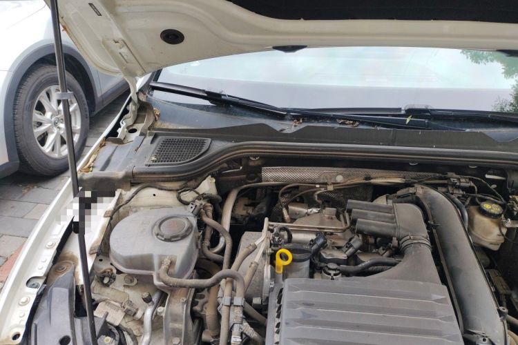 Used Volkswagen Golf 2021 280TSI DSG R-Line Engine Bay Right