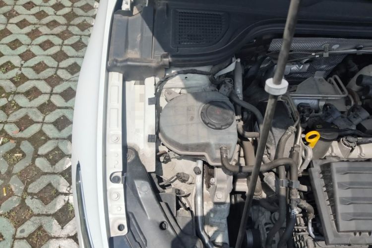 Used Volkswagen Golf 2021 280TSI DSG Pro Engine Bay Right