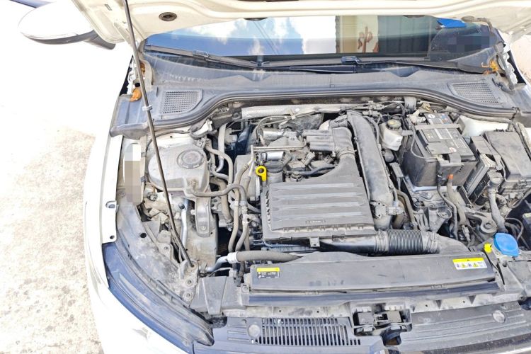 Used Volkswagen Golf 2021 280TSI DSG Pro Engine Bay Right