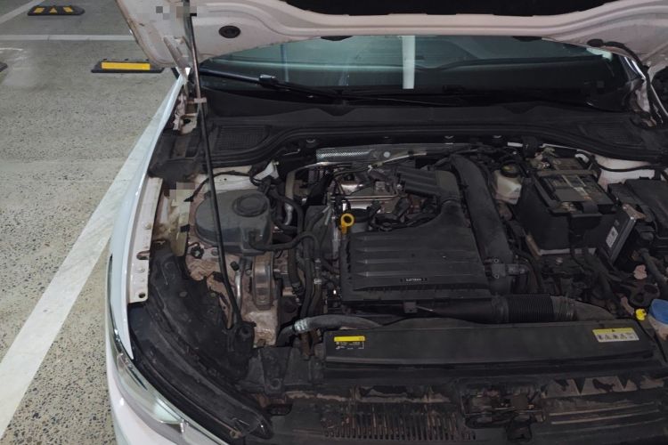 Used Volkswagen Golf 2021 280TSI DSG 30th Anniversary Edition Engine Bay Right