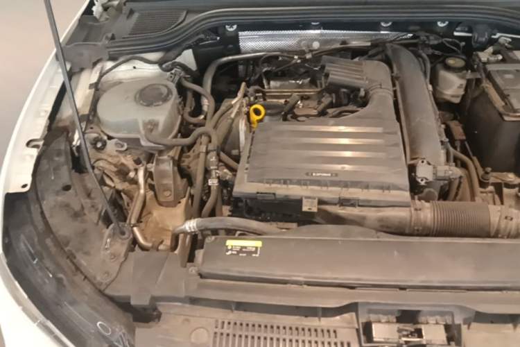 Used Volkswagen Golf 2021 280TSI DSG Pro Engine Bay Right