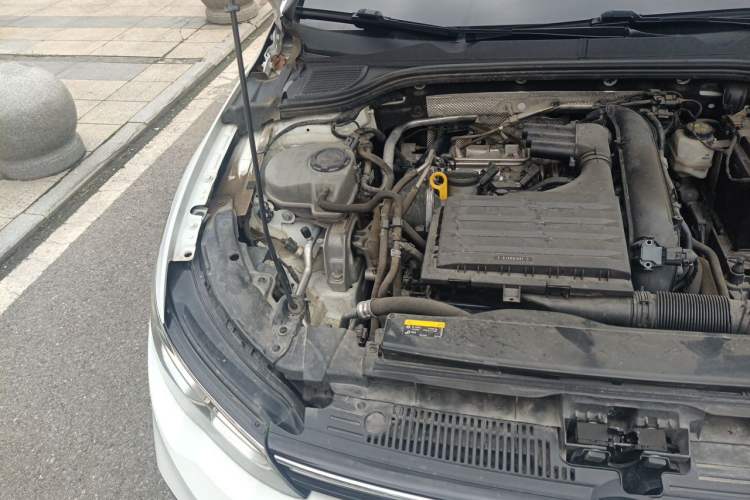 Used Volkswagen Golf 2021 280TSI DSG Pro Engine Bay Right