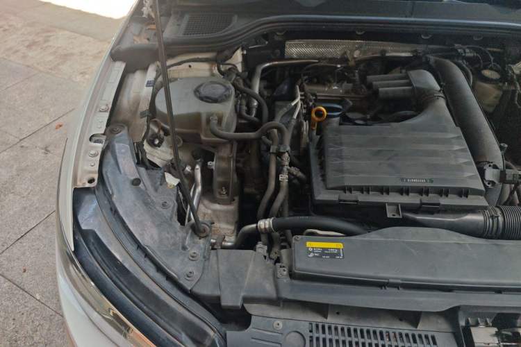 Used Volkswagen Golf 2021 280TSI DSG Pro Engine Bay Right