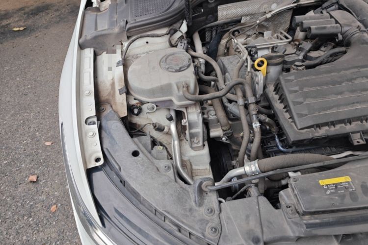 Used Volkswagen Golf 2021 280TSI DSG Pro Engine Bay Right