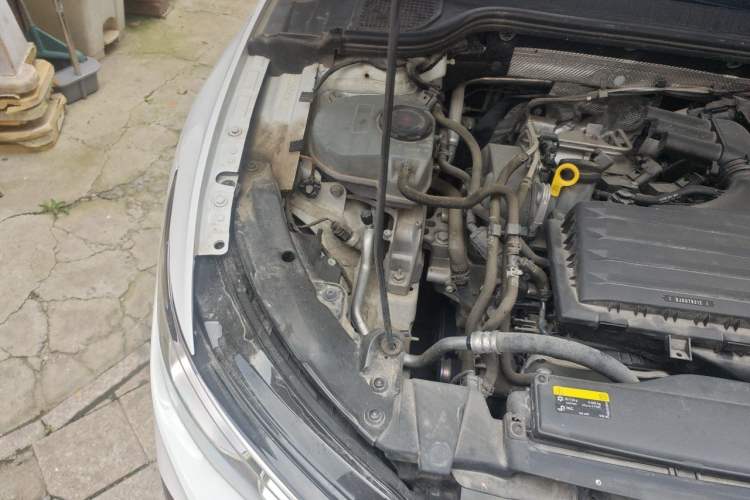 Used Volkswagen Golf 2021 280TSI DSG Pro Engine Bay Right