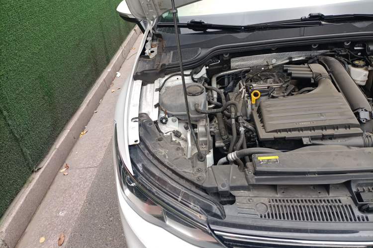 Used Volkswagen Golf 2021 280TSI DSG Pro Engine Bay Right