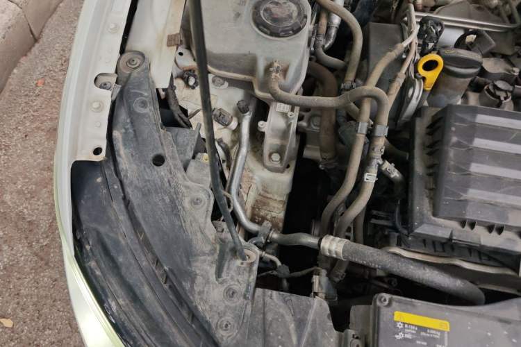 Used Volkswagen Golf 2021 280TSI DSG Pro Engine Bay Right