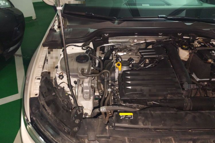 Used Volkswagen Golf 2021 280TSI DSG R-Line Engine Bay Right