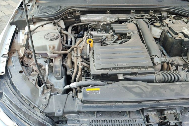 Used Volkswagen Golf 2021 280TSI DSG 30th Anniversary Edition Engine Bay Right