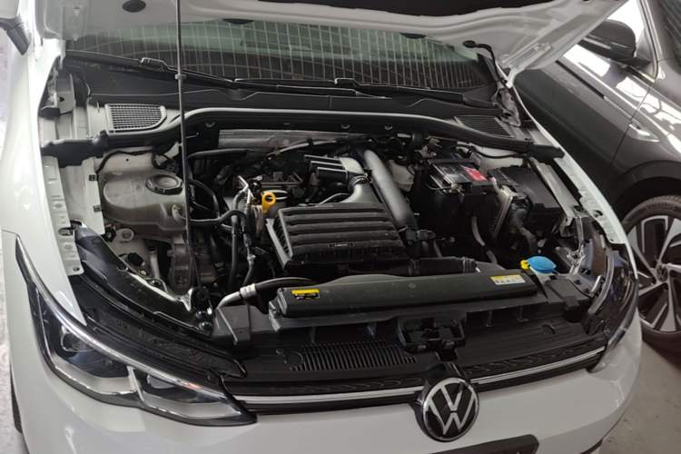 Used Volkswagen Golf 2021 280TSI DSG Pro Engine Bay