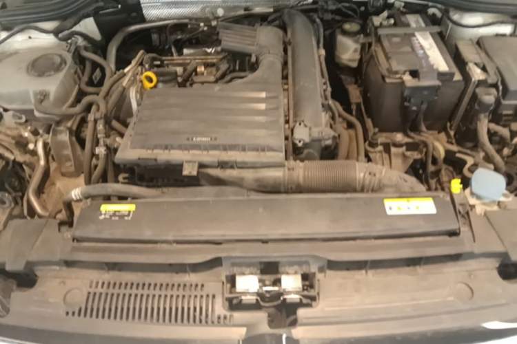 Used Volkswagen Golf 2021 280TSI DSG Pro Engine Bay