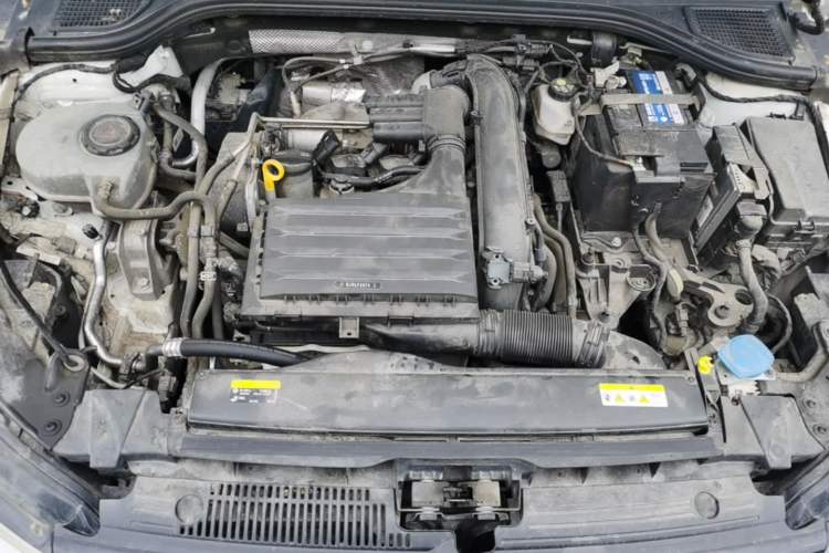 Used Volkswagen Golf 2021 280TSI DSG Pro Engine Bay