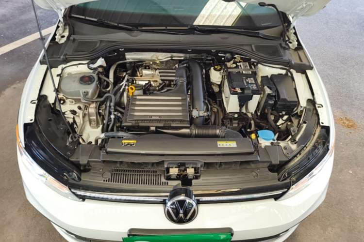 Used Volkswagen Golf 2021 280TSI DSG Pro Engine Bay