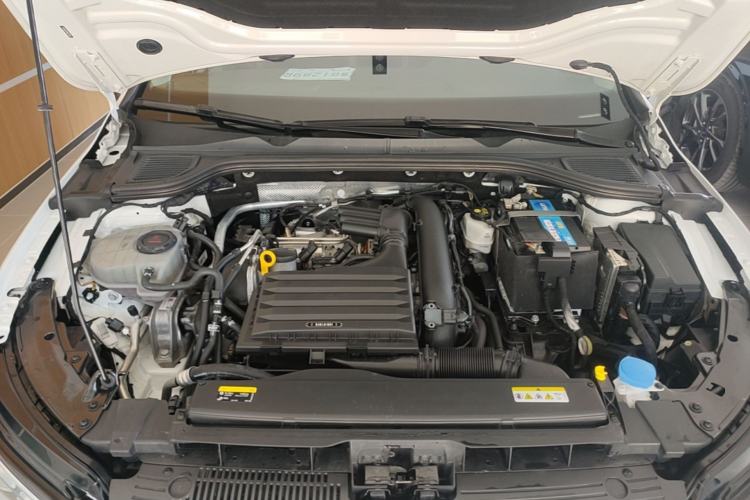 Used Volkswagen Golf 2021 280TSI DSG Pro Engine Bay