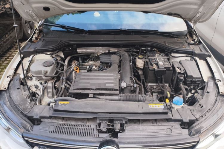 Used Volkswagen Golf 2021 280TSI DSG R-Line Engine Bay