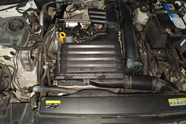 Used Volkswagen Golf 2021 280TSI DSG 30th Anniversary Edition Engine Bay