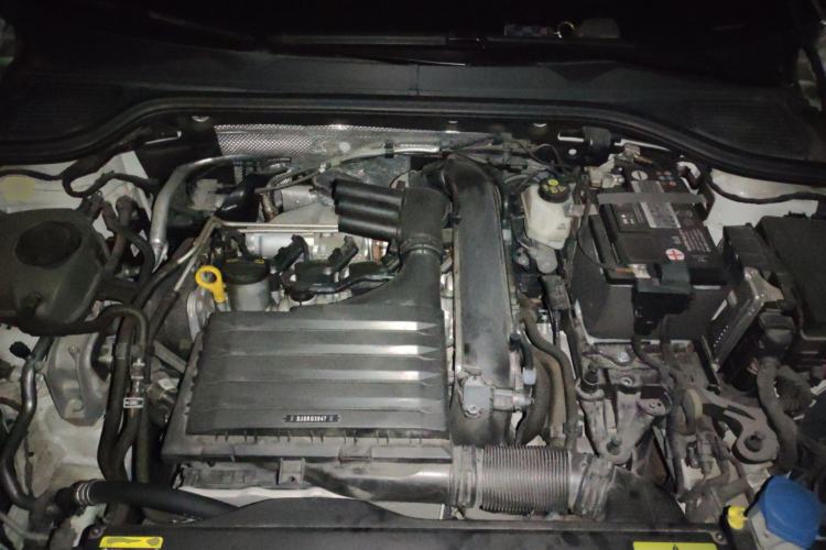 Used Volkswagen Golf 2021 280TSI DSG R-Line Engine Bay