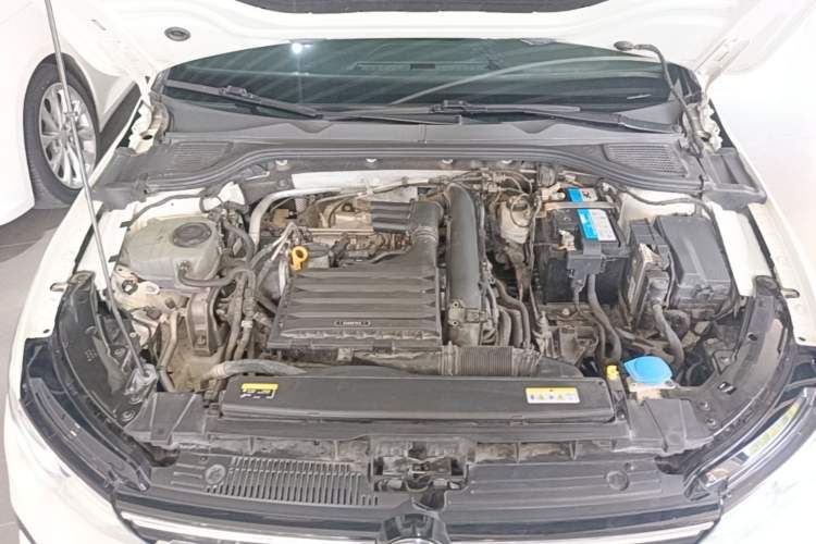Used Volkswagen Golf 2021 280TSI DSG R-Line Engine Bay
