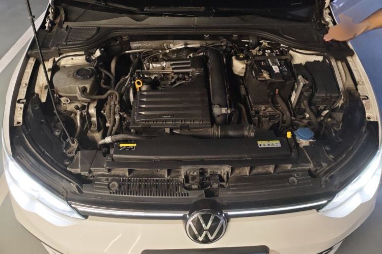Used Volkswagen Golf 2021 280TSI DSG Pro Engine Bay