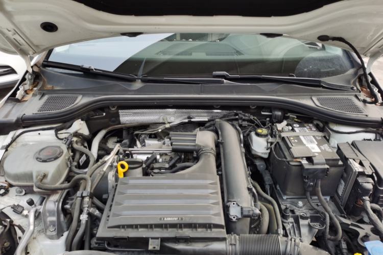 Used Volkswagen Golf 2021 280TSI DSG R-Line Engine Bay