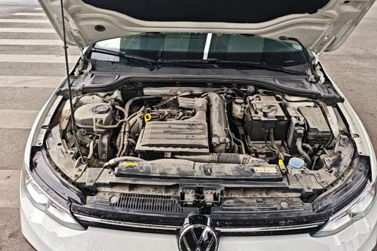 Used Volkswagen Golf 2021 280TSI DSG Pro Engine Bay