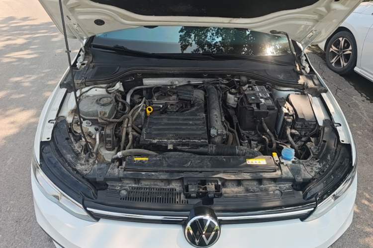 Used Volkswagen Golf 2021 280TSI DSG Pro Engine Bay