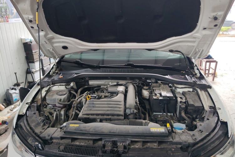 Used Volkswagen Golf 2021 280TSI DSG Pro Engine Bay