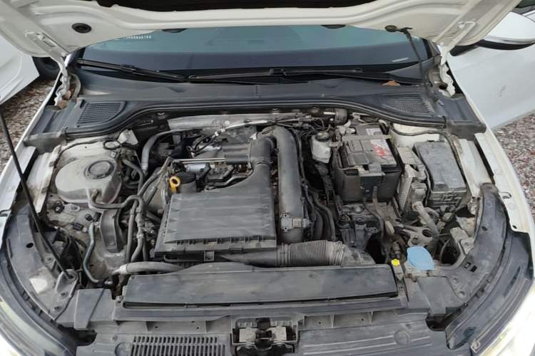Used Volkswagen Golf 2021 280TSI DSG 30th Anniversary Edition Engine Bay