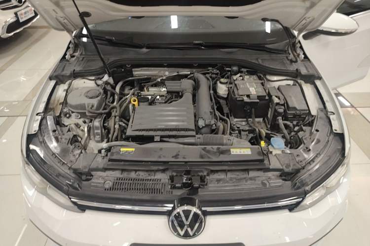 Used Volkswagen Golf 2021 280TSI DSG Pro Engine Bay