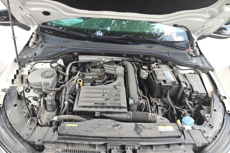 Used Volkswagen Golf 2021 280TSI DSG R-Line Engine Bay